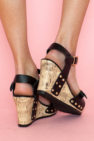 Black Rivet Buckle Closure Wedge Sandals